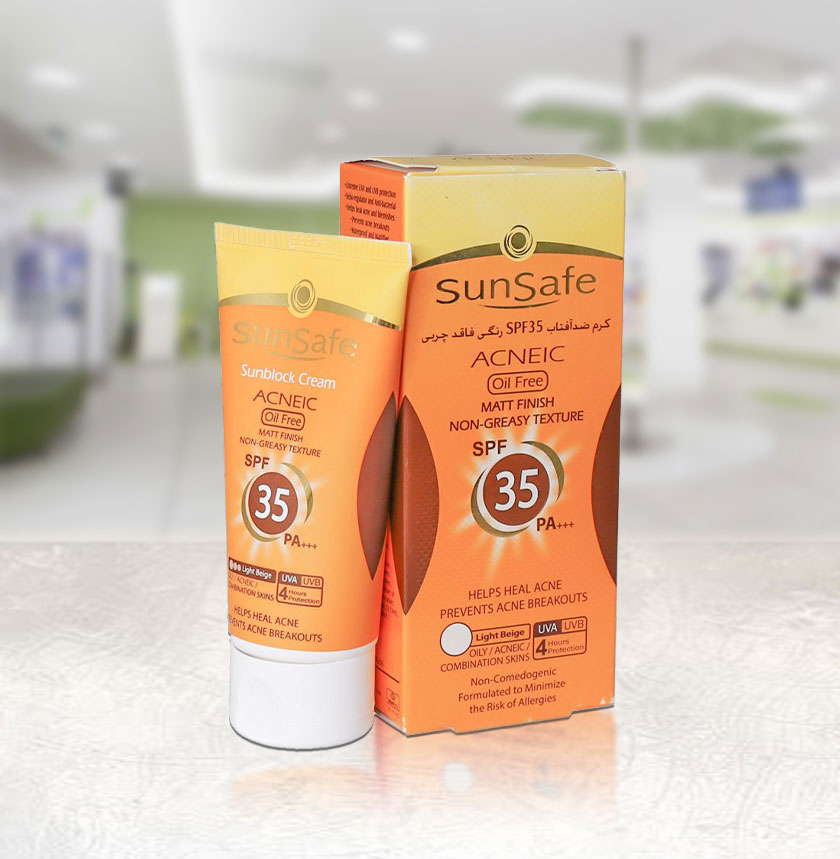 کرم ضد آفتاب SPF35  رنگی فاقد چربی سان سیف مناسب پوست های چرب و آکنه ای ۵۰ میلی لیتر